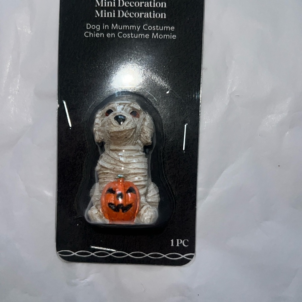 Dog Mummy Decoration
